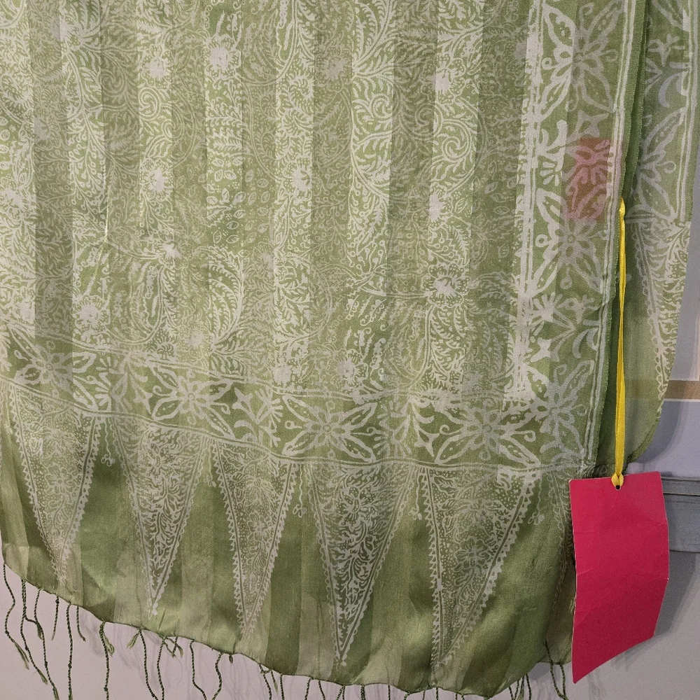 NEW!! Silk 